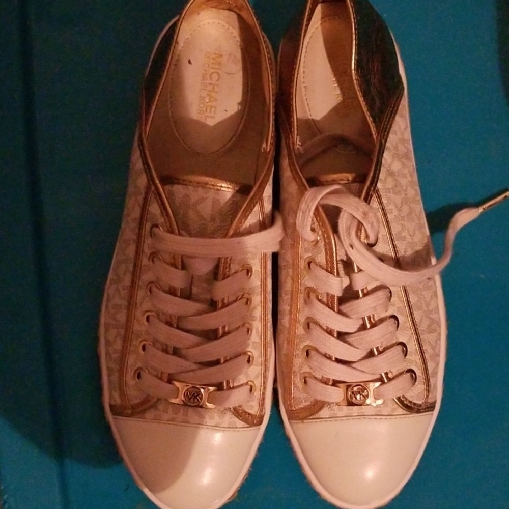 MK shoes